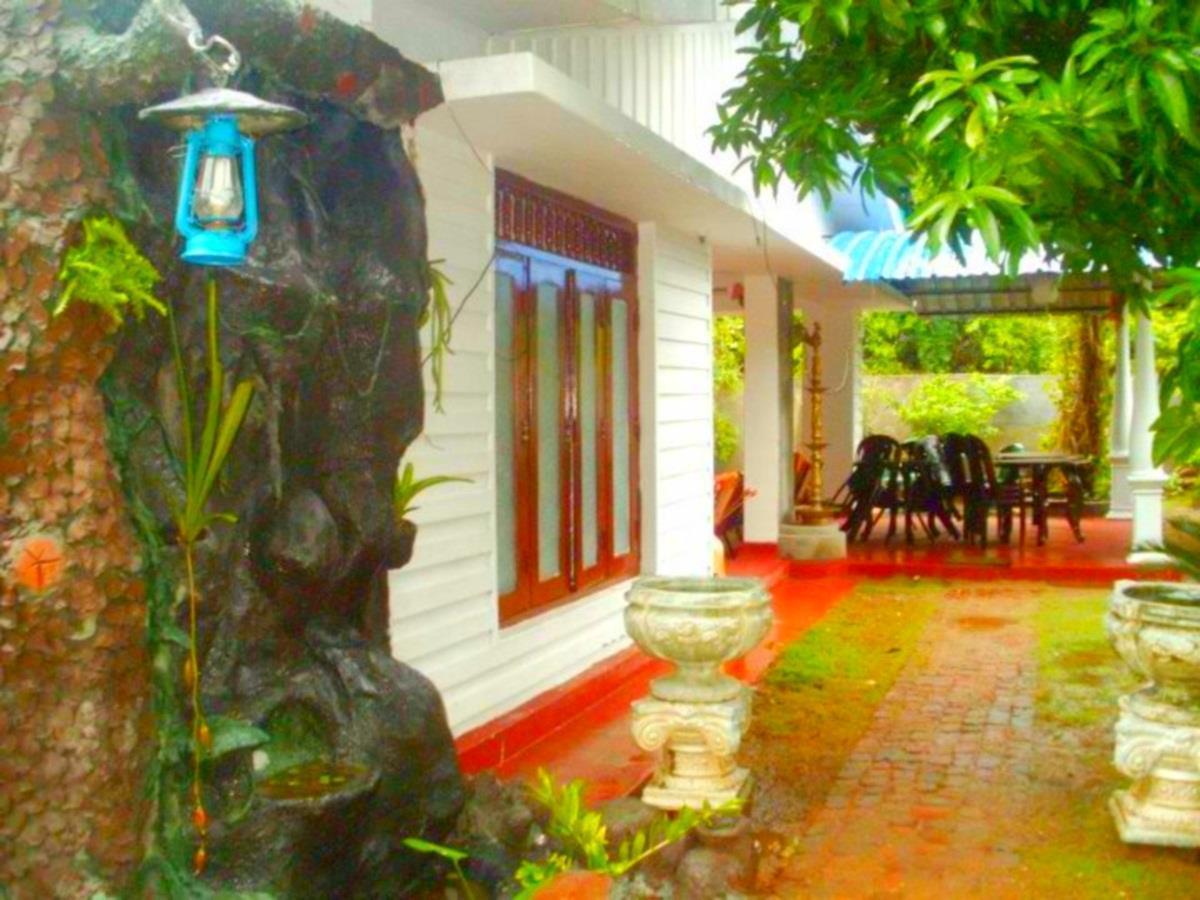Hotel Rock Cascade Polonnaruwa Exterior foto